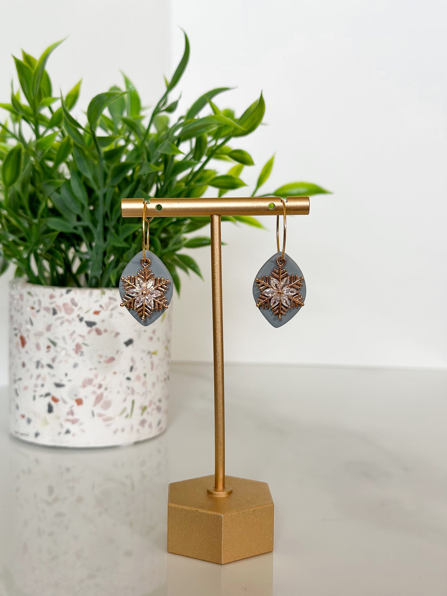 Diana (Snowflake) Hoop