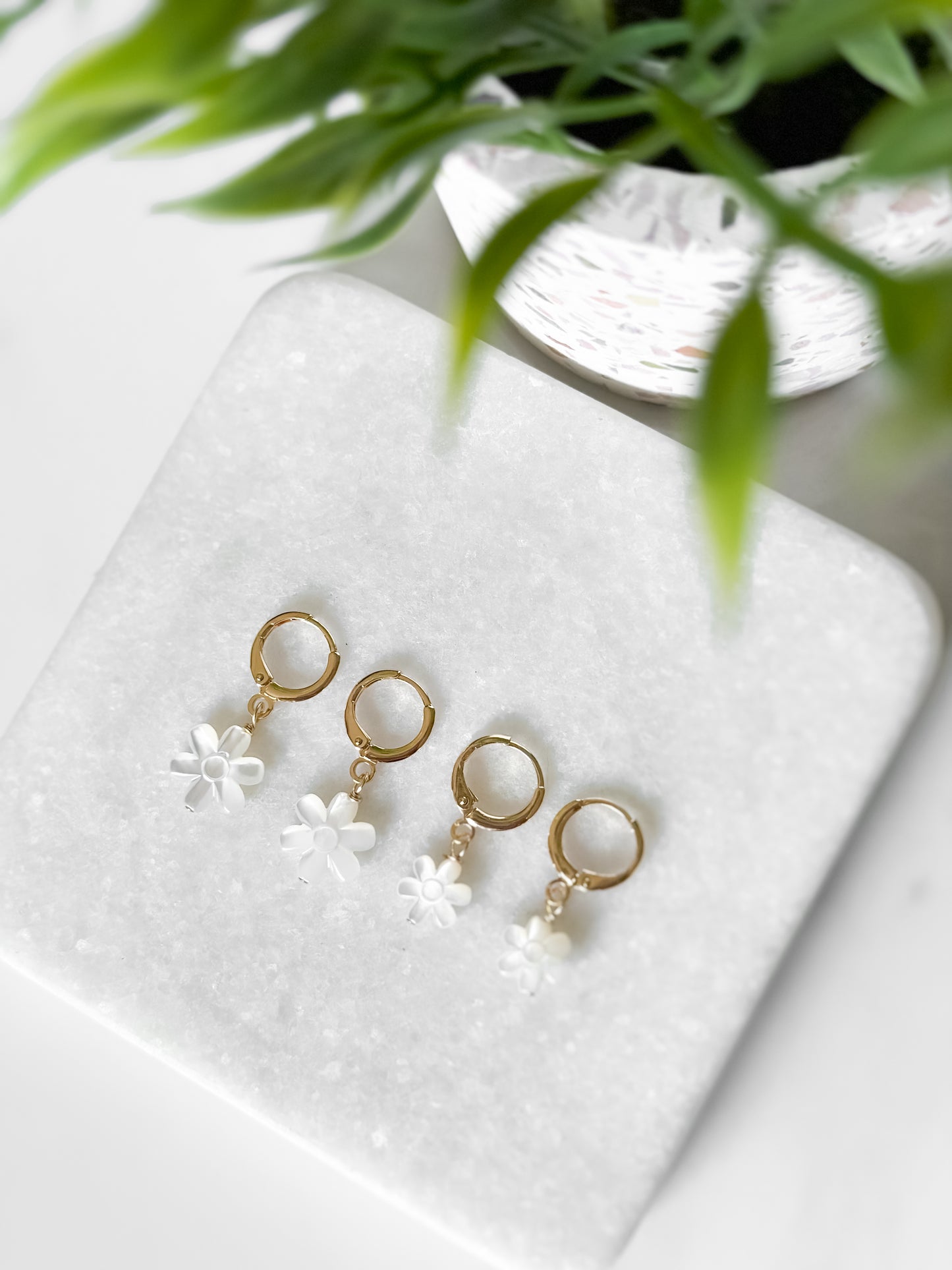 Flower Mother of Pearl Earrings