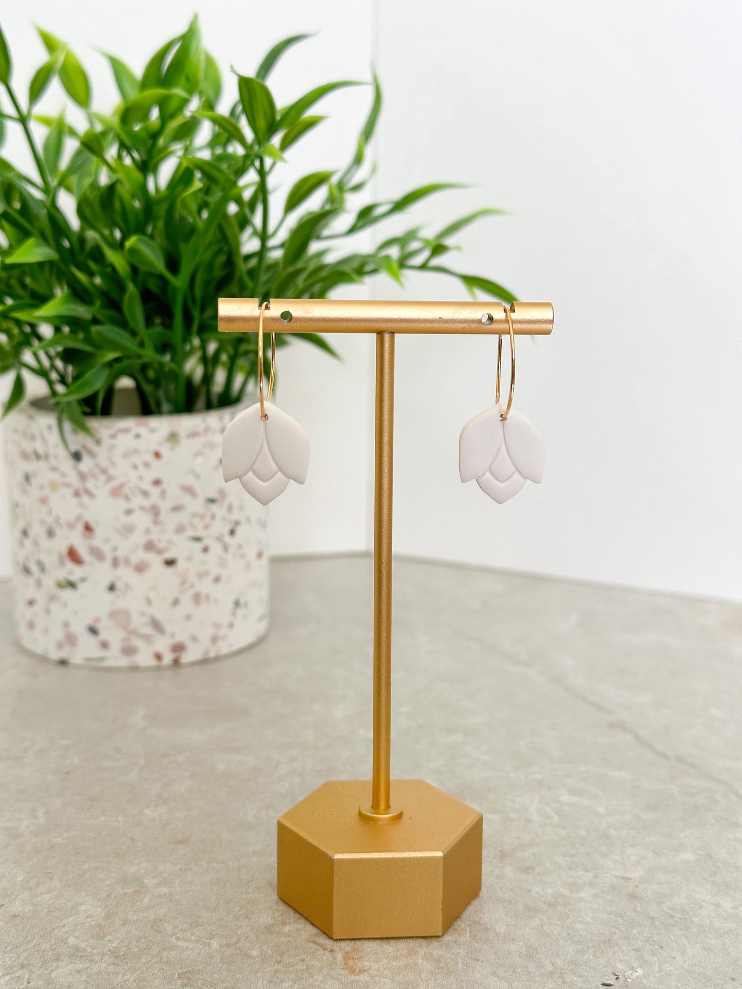 Wholesale Tulip Hoop