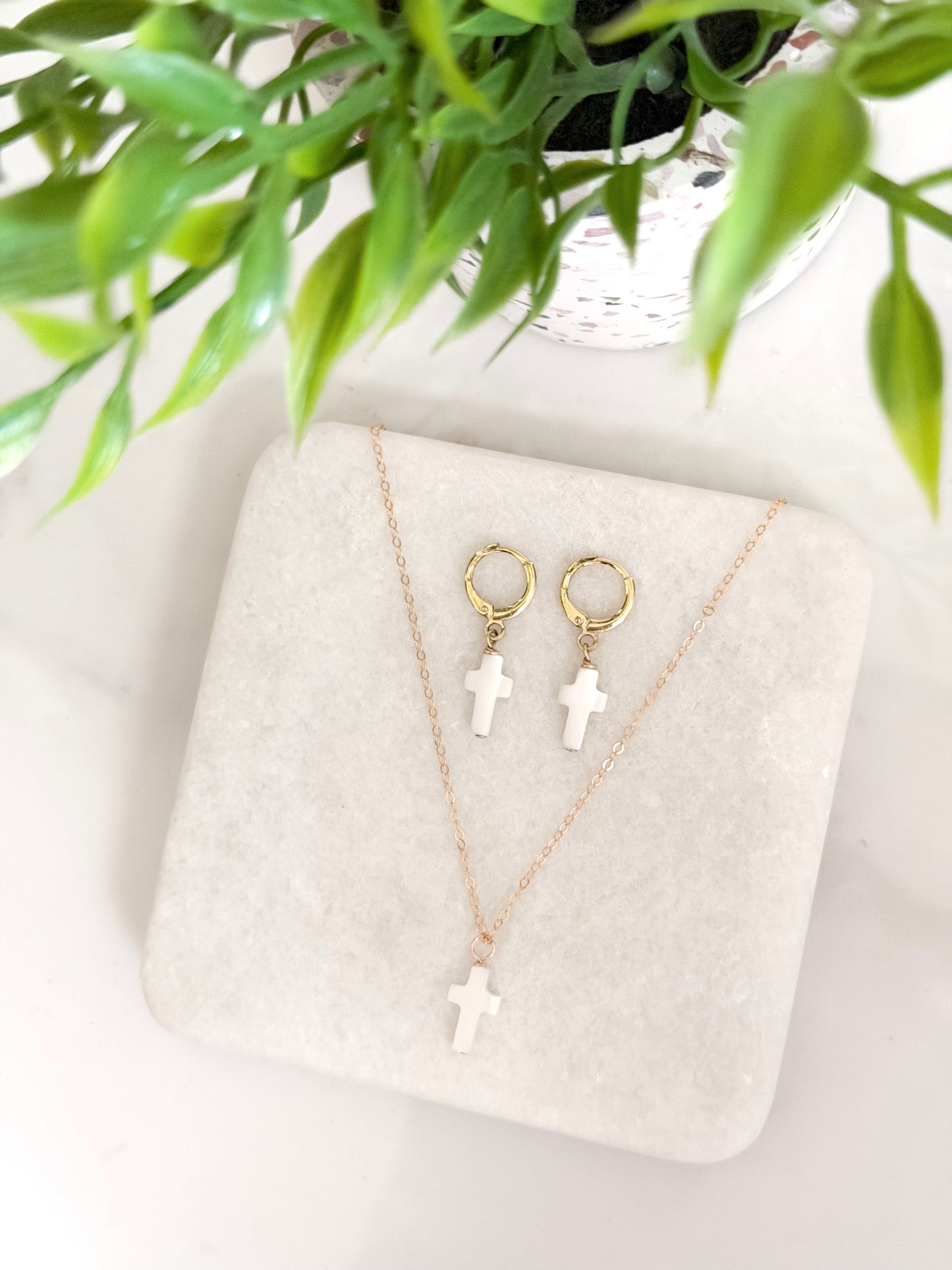 Wholesale Mother of Pearl Cross Necklace or Earrings